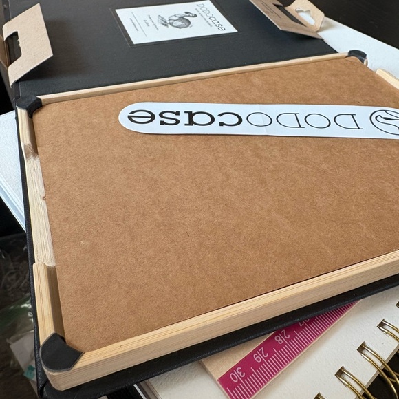 NWT DoDo Black & Wooden Book Style iPad Mini Case with Sticker - Picture 10 of 10
